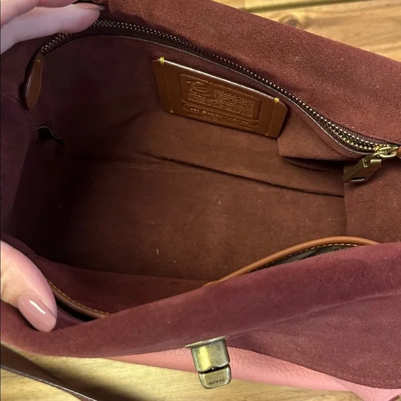 Elegant Pink and Brown Crossbody Bag - Picture 8 of 9